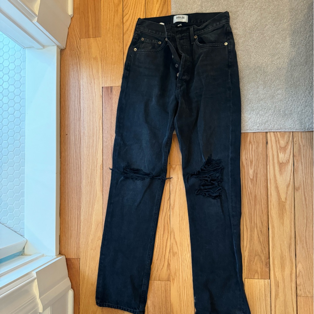 Black agolde high rise jeans with knee holes. Barely worn